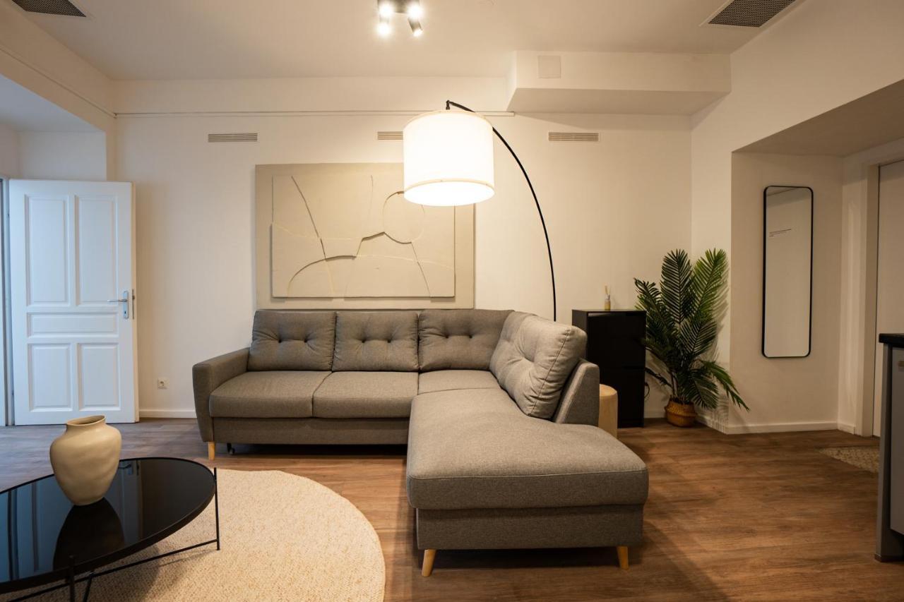 Stylish Apartment With Dedicated Working Space And Super King-Size Bed Located Between City Centre And Donau River Viyana Dış mekan fotoğraf