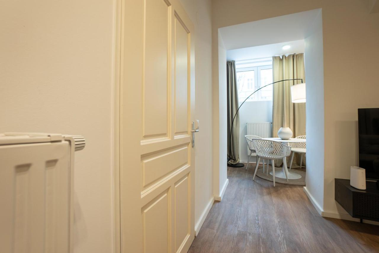 Stylish Apartment With Dedicated Working Space And Super King-Size Bed Located Between City Centre And Donau River Viyana Dış mekan fotoğraf