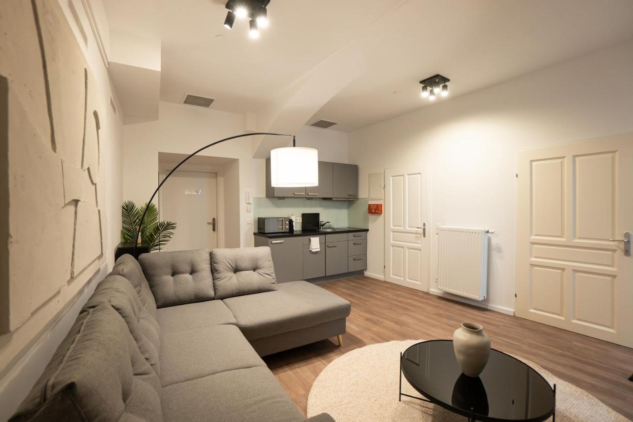 Stylish Apartment With Dedicated Working Space And Super King-Size Bed Located Between City Centre And Donau River Viyana Dış mekan fotoğraf
