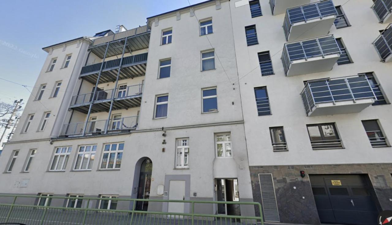 Stylish Apartment With Dedicated Working Space And Super King-Size Bed Located Between City Centre And Donau River Viyana Dış mekan fotoğraf